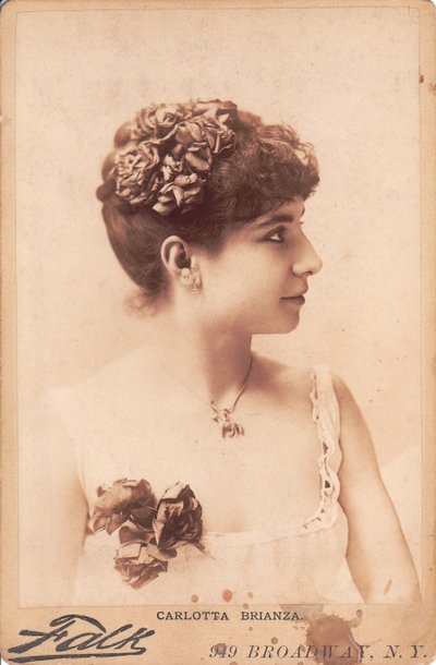 Carlotta Brianza av Photo studio Benjamin J. Falk