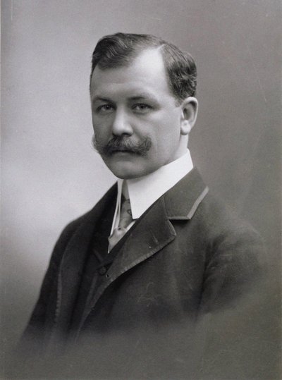 Portrett av komponisten Franz Lehár 1870-1948. av Photo studio C. Pietzner.