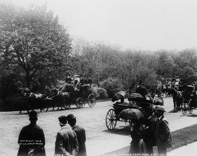 Coaching, Central Park (s/hvitt bilde) av Photographer American