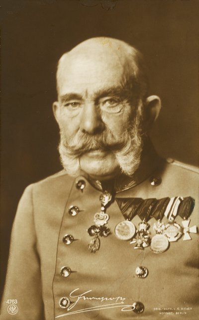  av Photographer Austrian