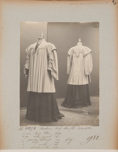 Albumside: House of Worth, Coat av Photographer French