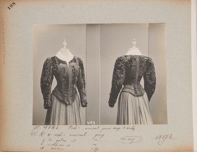 Albumside: House of Worth, Jacket av Photographer French