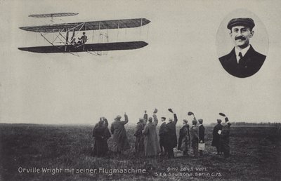 Den amerikanske flygeren Orville Wright og hans flygende maskin (s/hvitt-bilde) av Photographer German