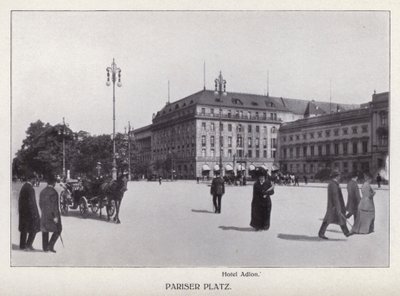 Berlin: Pariser Platz (s/hvitt bilde) av Photographer German