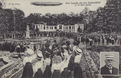 Graf Ferdinand von Zeppelin, og hans luftskip LZ III over Berlin (s/hv-bilde) av Photographer German
