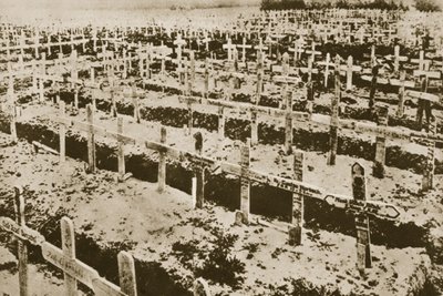 I Vesten ingenting nytt: En tysk kirkegård i Frankrike (sepia-bilde) av Photographer German