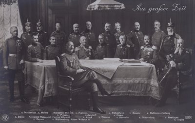 Kaiser Wilhelm II av Tyskland med senior tyske militærsjefer (s/hv-bilde) av Photographer German