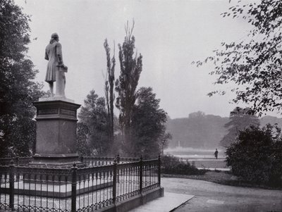 Leipzig: Rosentalfest med Gellert-monumentet (s/hvitt-bilde) av Photographer German