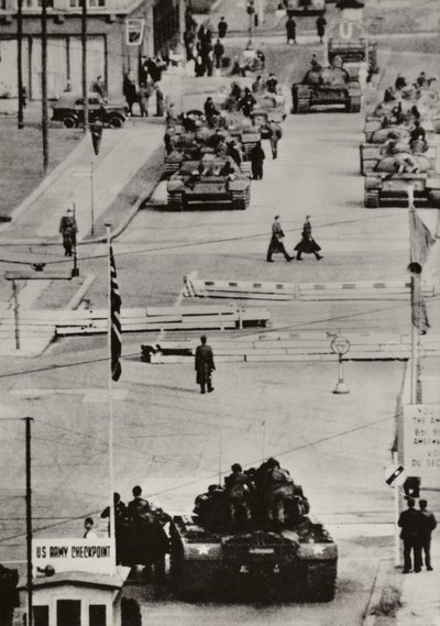 oktober 1961, Berlin Friedrichstrasse (s/hvitt bilde) av Photographer German