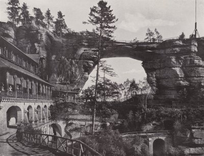 Prebischtor og Hotel (s/hvitt bilde) av Photographer German