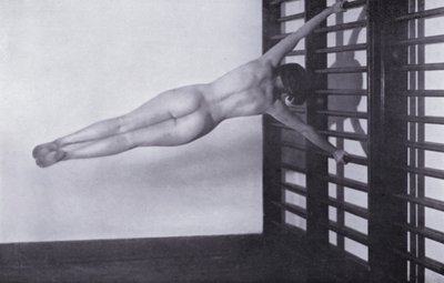 The Body Beautiful, Physical Culture for Women (s/hvitt-bilde) av Photographer German