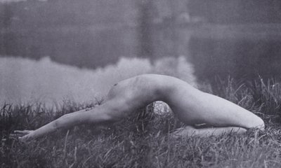 The Body Beautiful, Physical Culture for Women (s/hvitt-bilde) av Photographer German