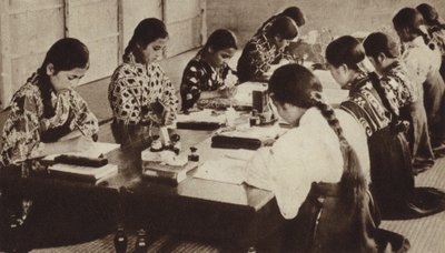 Japanske skolebarn i klassen (s/hvitt-bilde) av Photographer Japanese