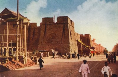 Manchuria: En del av muren til Kinabyen i Mukden (fargebilde) av Photographer Japanese