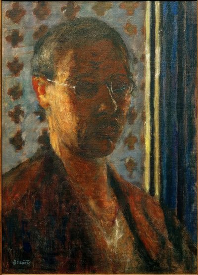 Selvportrett mot det lyse, florale papiret av Pierre Bonnard