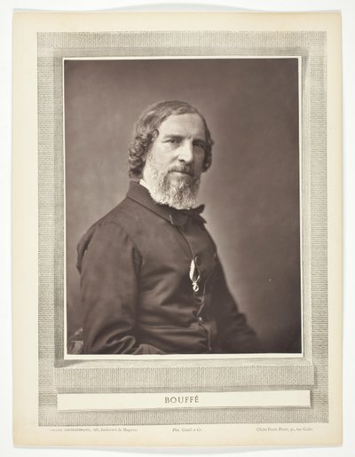  av Pierre Petit