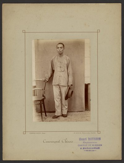  av Pierre Petit