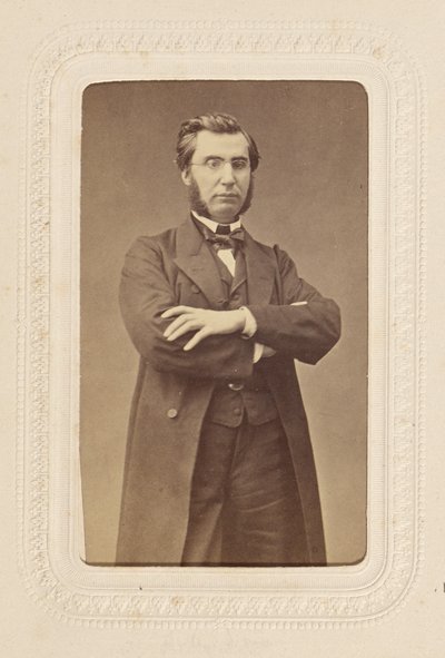  av Pierre Petit