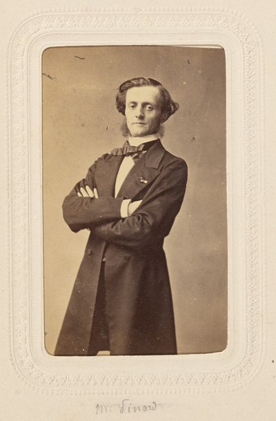  av Pierre Petit