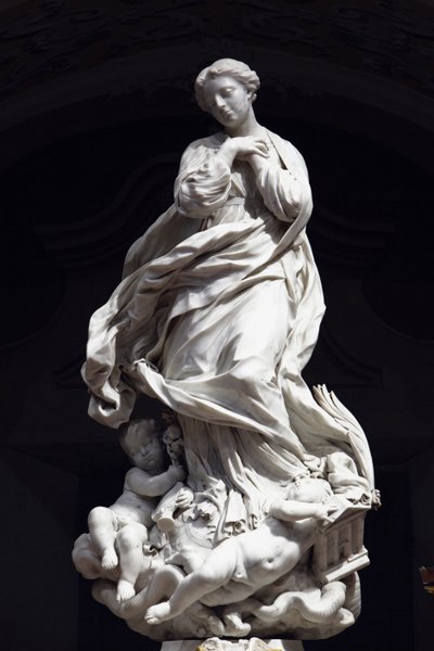The Immaculate Conception, Santa Maria Immaculate plassert på alteret til det scenografiske kapellet 1669-70 (marmor) av Pierre Puget