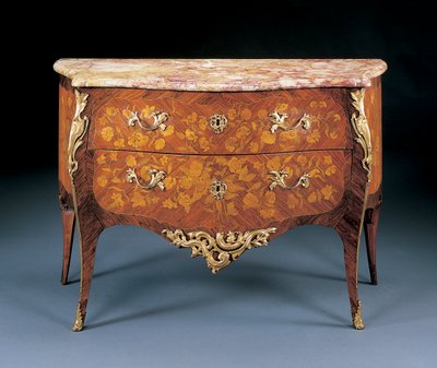 Louis XV-kommode, midten av 1700-tallet av Pierre Roussel