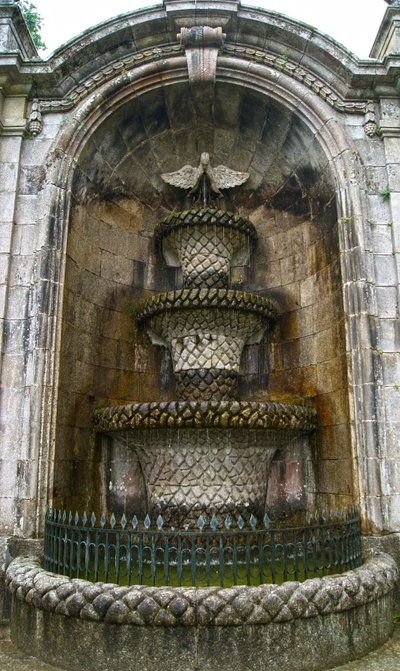 Pelican Fountain, Sanctuary of Our Lady of Remedies, Lamego, Portugal 1738 (stein) av Portuguese School