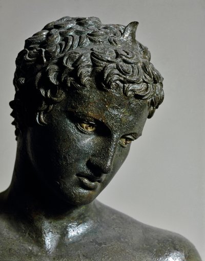 Gresk kunst: bronsestatue av "den unge mannen fra Marathon" (ephebe) som representerer Hermes-atleten tenåring tilskrevet skulptøren Praxitele (4. århundre f.Kr.), 460 f.Kr., Dim. 130 cm - Athen, Nasjonalt arkeologisk museum (inv. 15118) - The Marathon You av Praxiteles