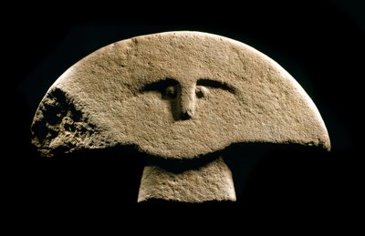 Forhistorisk kunst: figurer skulpturert i jernalderen. 1100-800 f.Kr. La Spezia, kommunalt museum for Lunigiana-sivilisasjonen av Prehistoric Prehistoric