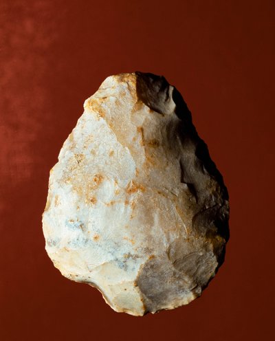 Forhistorie: Litisk produksjon av biface av Micoquian type. Nedre paleolittisk. Verone, Museo Civico di Storia Naturale, Italia av Prehistoric Prehistoric