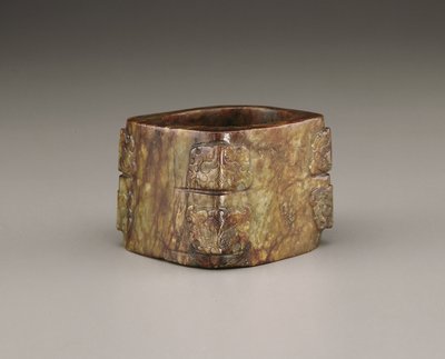 Cong (jade) av Qing Dynasty Chinese School