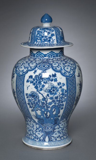 Vase med trekk av Qing Dynasty Chinese School
