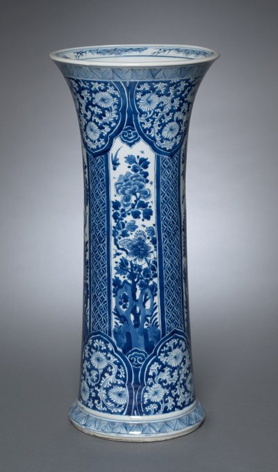 Vase med omslag, 1662-1722 av Qing Dynasty Chinese School