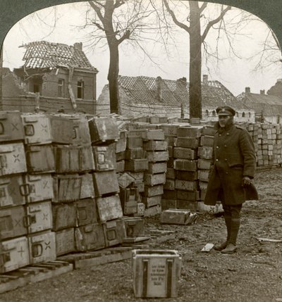 Forlatt tysk ammunisjon nær Cambrai, første verdenskrig, 1914-1918. av Realistic Travels Publishers