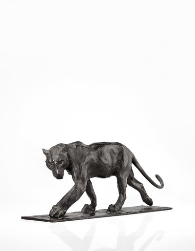 Panther walking, bakre ben hevet, ca. 1904 (patinert bronse) av Rembrandt Bugatti