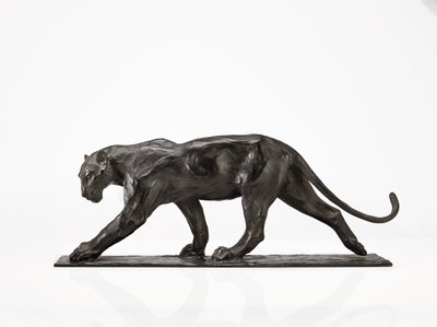 Panther walking, bakre ben hevet, ca. 1904 av Rembrandt Bugatti