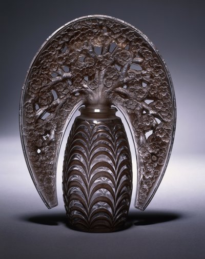 Bouchons Fleurs de Pommiers nr. 493, ca. 1919 (klart og frostet rosa-farget glass) av Rene Jules Lalique