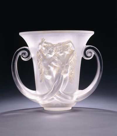 Nadica; en svært sjelden vase av støpt glass som viser to havfruer, ca. 1930-tallet (glass) av Rene Jules Lalique