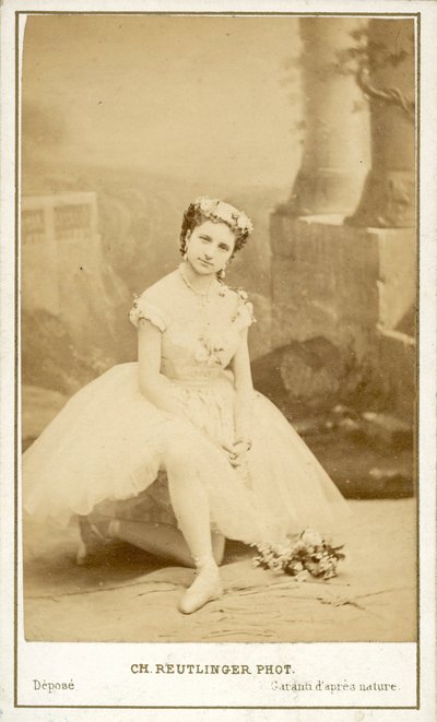 Angelina Fioretti, italiensk ballerina fra Paris Opera (s/hv-bilde) av Reutlinger Studio (after)