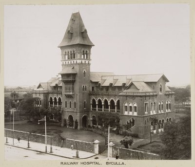 Sykehus Byculla Railway Hospital, India, ca 1930 av John Pardon