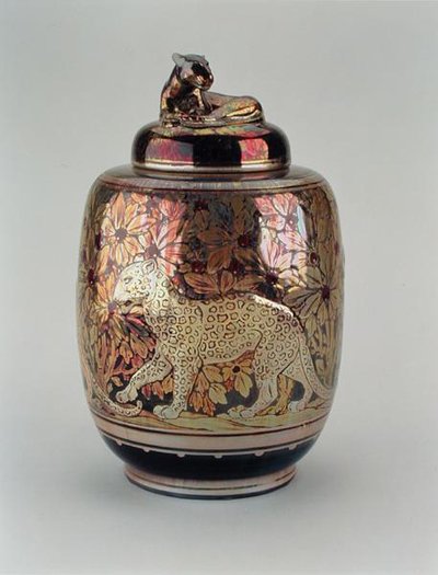 Luster vase og lokk, Pilkington Royal Lancastrian av Richard Joyce
