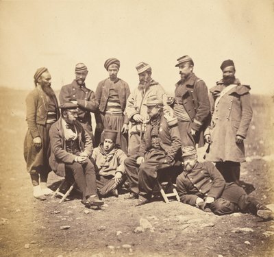 General Cissé samt offiserer og soldater fra general Bosquets divisjon av Roger Fenton