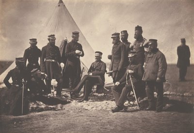 Generalløytnant Sir J. L. Pennefather and Staff, 1855. av Roger Fenton