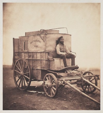 Fotografens vogn med Marcus Sparling på Krim av Roger Fenton