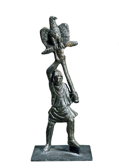 Bronsestatuett som representerer fanebærer, fra Alba Fucens (Abruzzo-regionen, Italia) av Roman