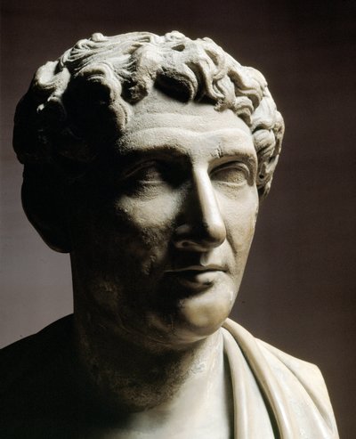 Hode for Ovid (marmorskulptur) av Roman