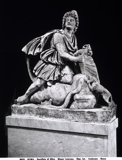 Mithras dreper en okse (marmor) av Roman
