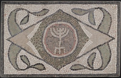 Mosaikk av Menorah, 600-tallet e.Kr. (stein og mørtel) av Roman