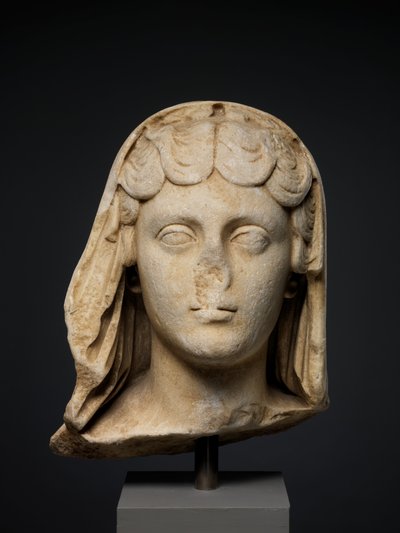 Portrett av keiserinne Faustina den yngre, ca. 161–180 e.Kr (marmor) av Roman