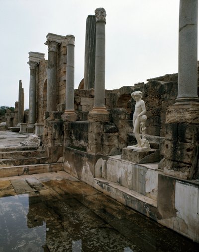 Offentlig bad bygget under keiser Hadrian, 2. århundre av Roman