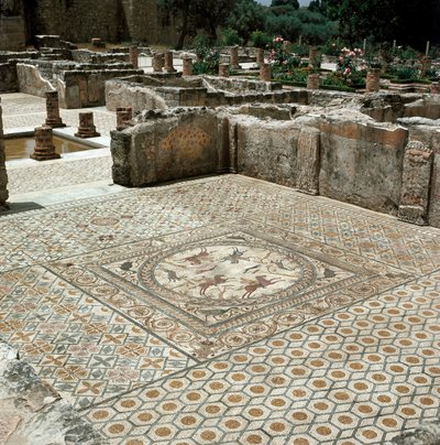 Rester av mosaikkene til den romerske byen av Roman